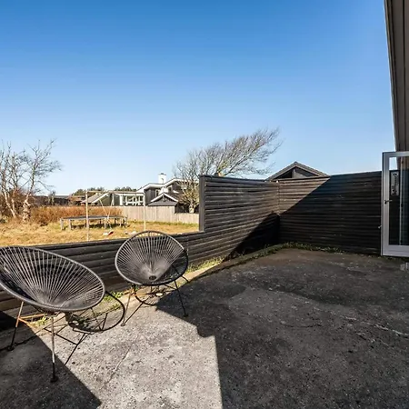 4 Star In Holiday home
